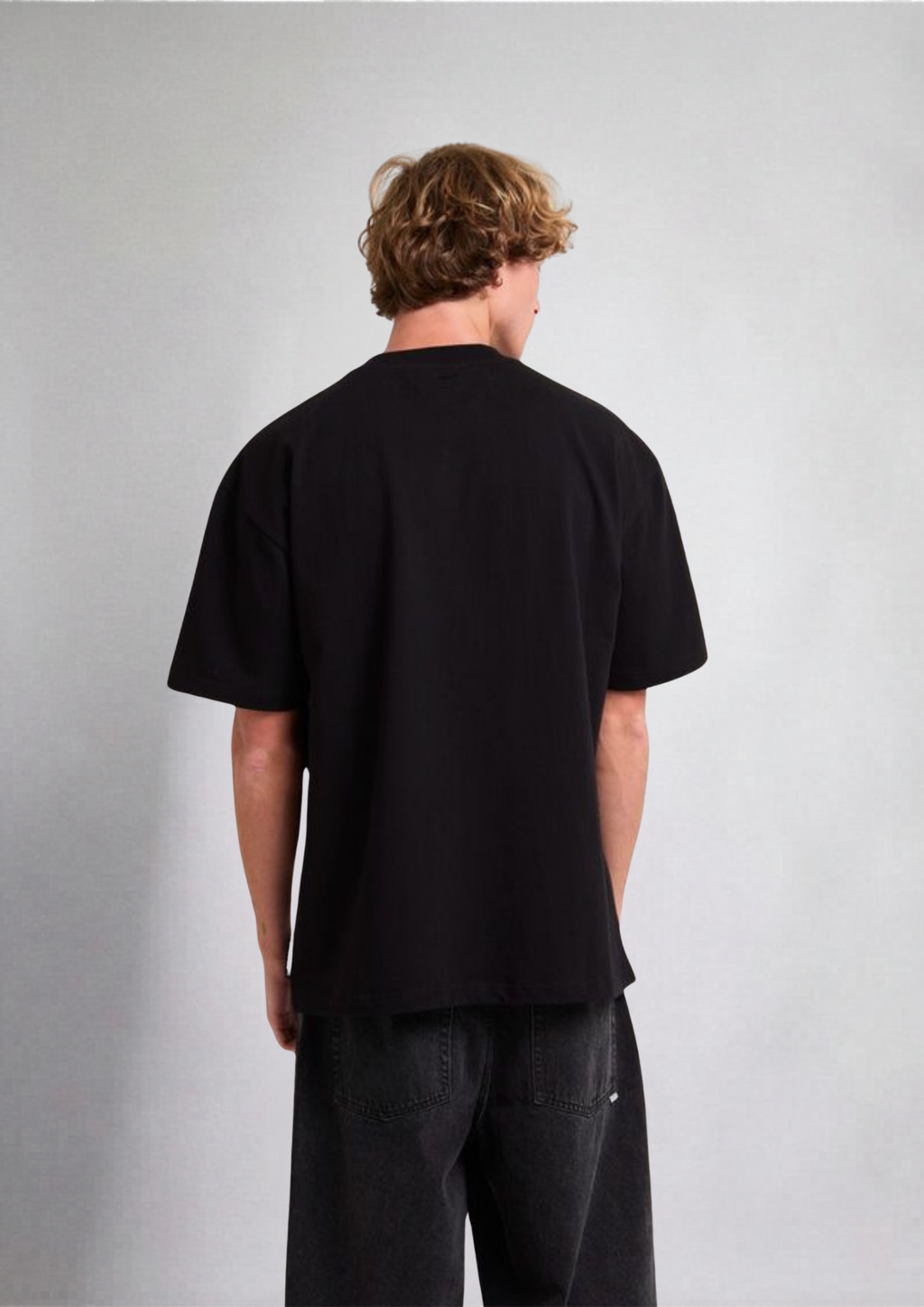 Naruto - Uchiha Icon Oversized Tee