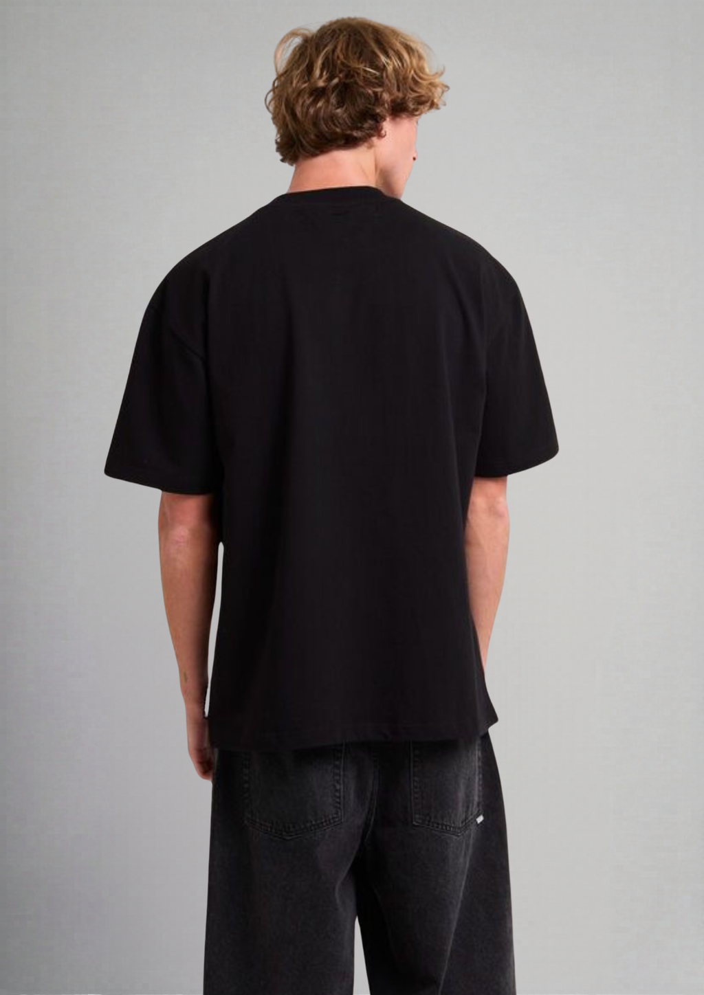 Stranger Things - Logo Oversized Tee
