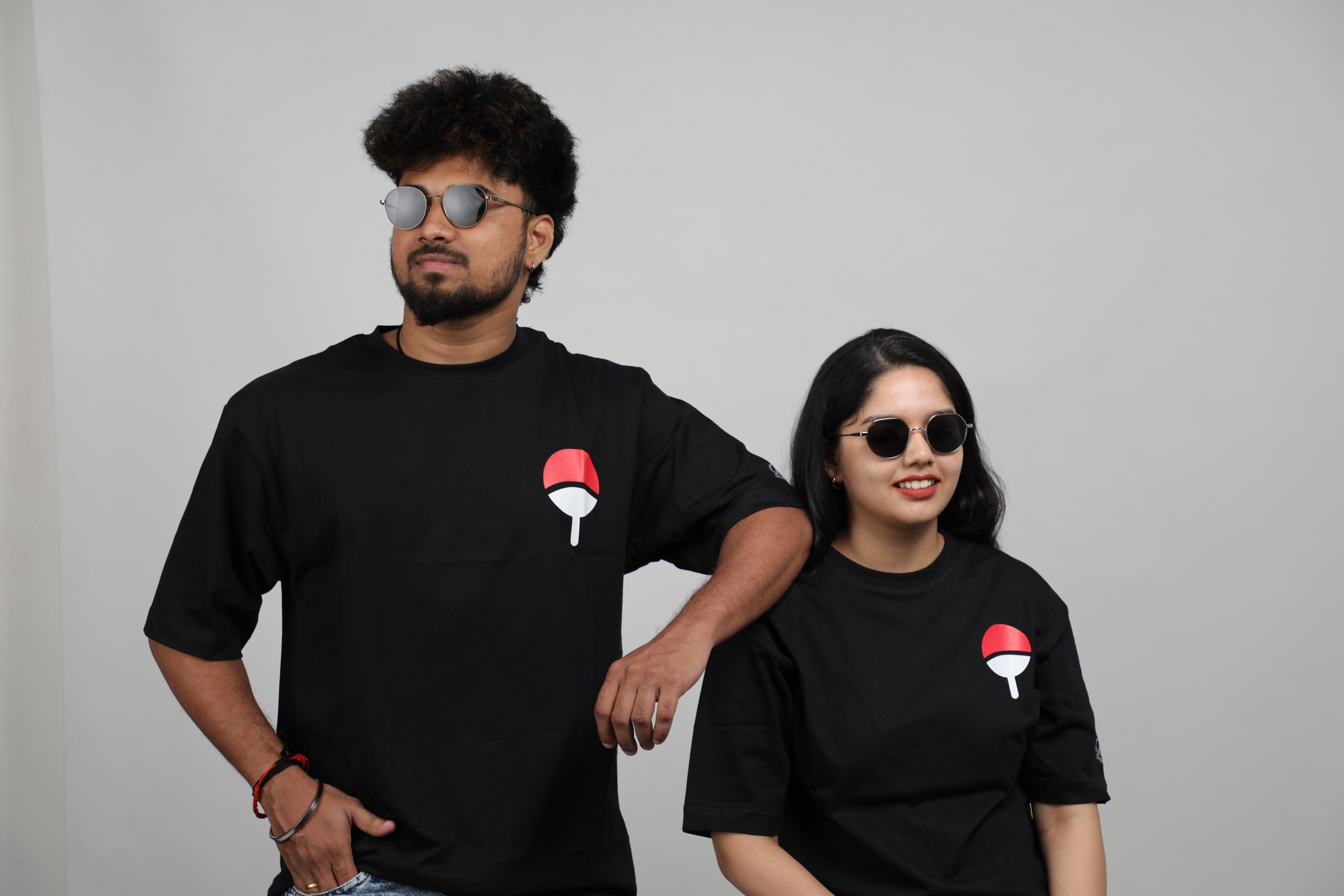 Naruto - Uchiha Icon Oversized Tee