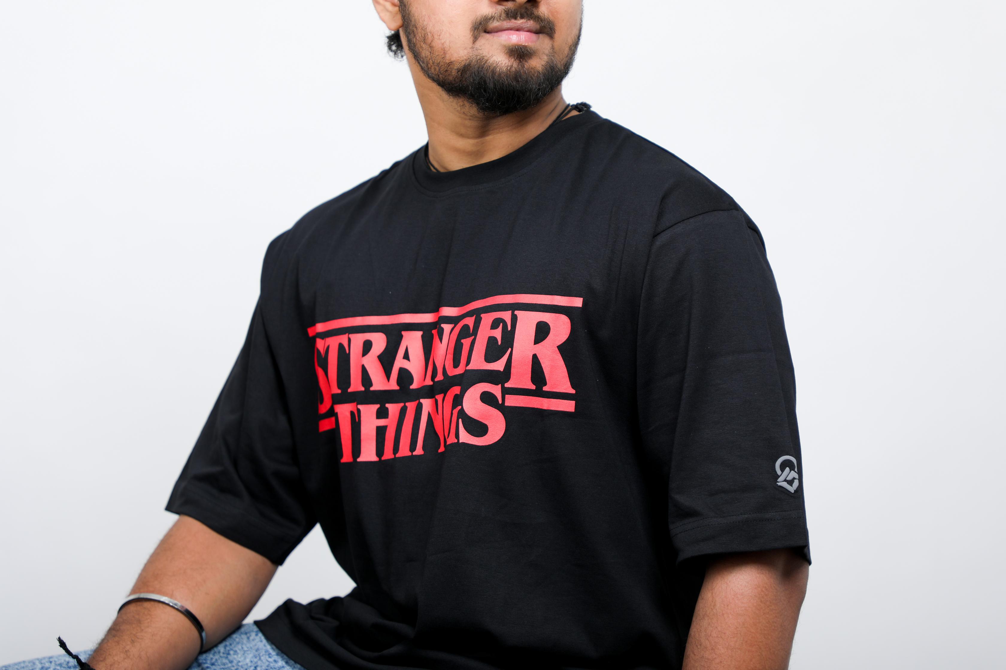 Stranger Things - Logo Oversized Tee