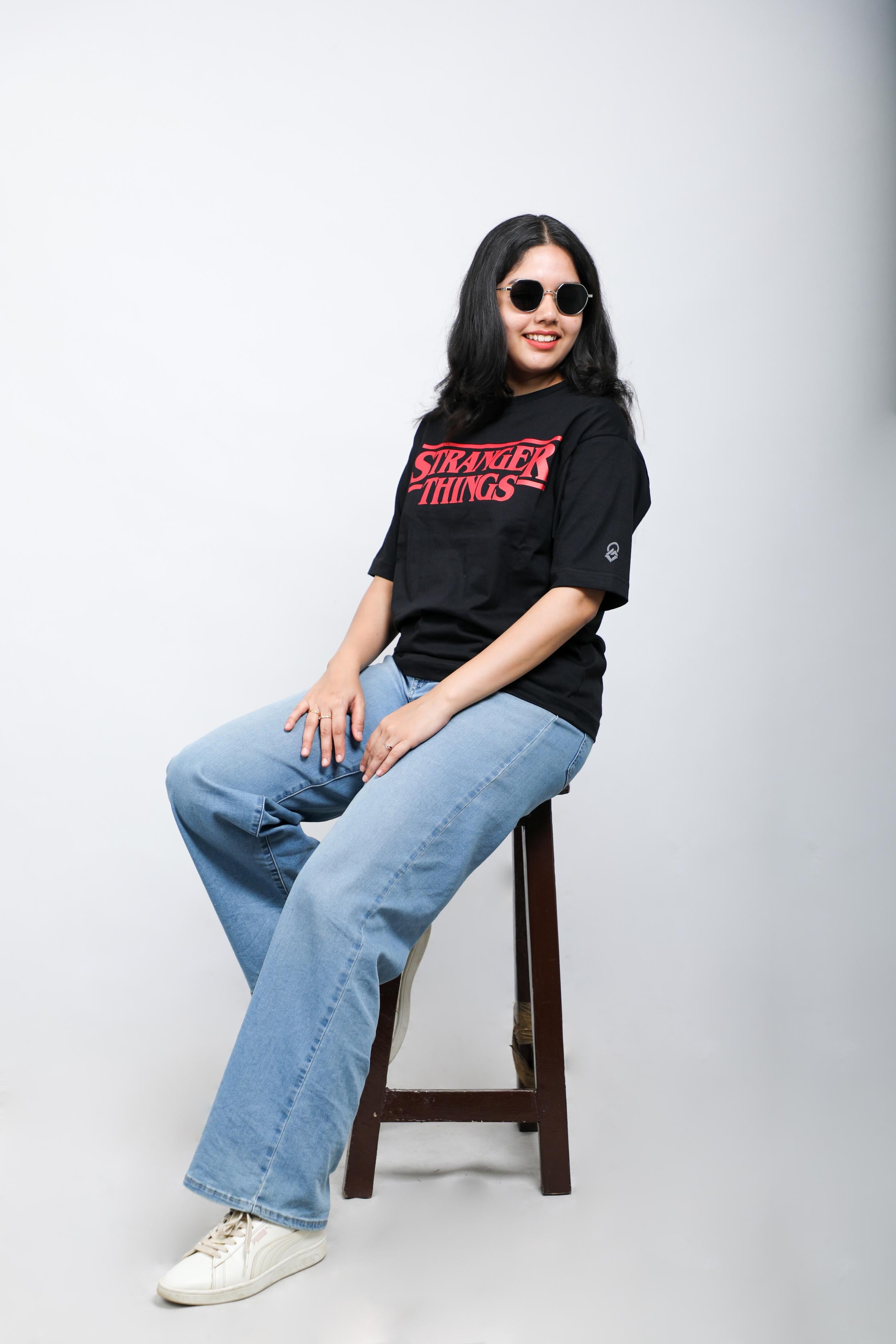 Stranger Things - Logo Oversized Tee